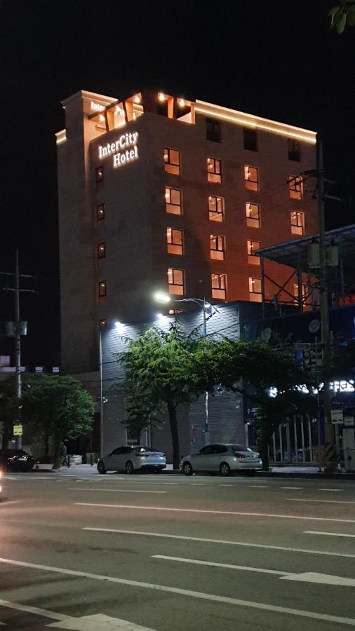 Jinhae Intercity Hotel Чханвон Екстер'єр фото