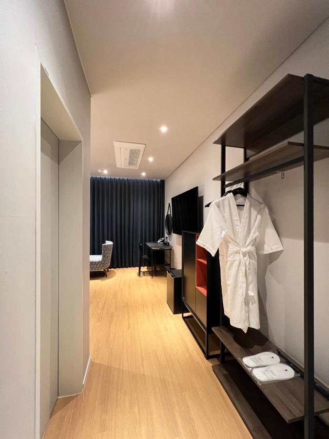 Jinhae Intercity Hotel Чханвон Екстер'єр фото